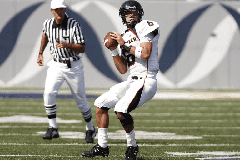 Breaking Down the Two-Minute Drill in Football